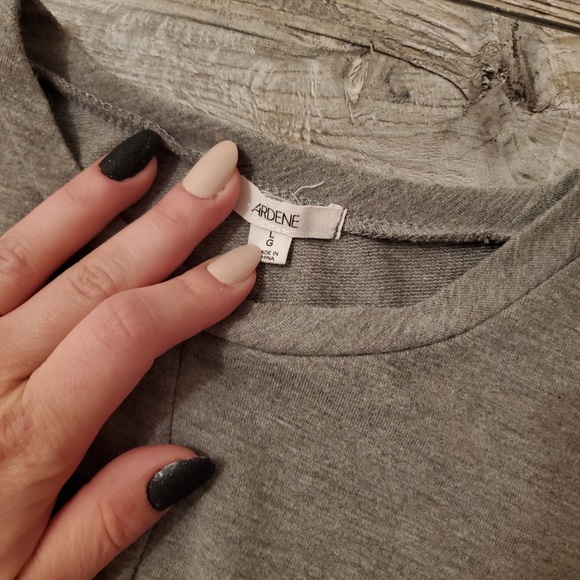 2/15$☪️     Grey✖️CropTop - Picture 2 of 4